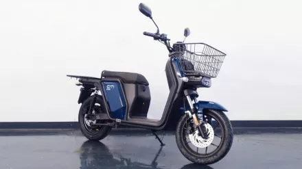 Milyen robogót választanak a motoros futárok, és miért?