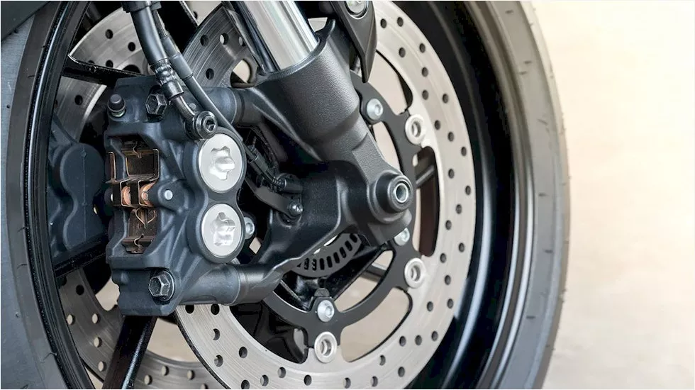 Motoros technológiák, amik tényleg növelik a biztonságot