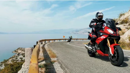 T�z motoros �t a vil�gon, amit l�tnod kell