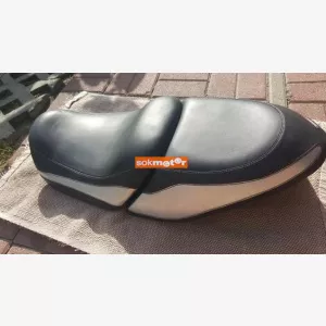 1. kp: Harley-Davidson-V Rod Street Rod