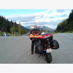 1. kp: Yamaha-FZ6S