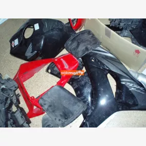 1. kp: Honda-CBR 1000 RR