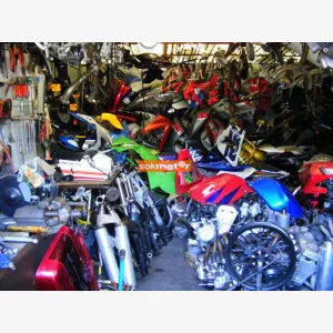 Kawasaki Japán-Olasz 400ccm-től