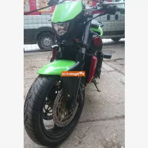 Kawasaki ZX6R