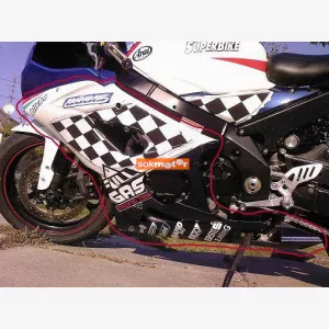 Suzuki GSXR 1000 K5 K6 oldalidom