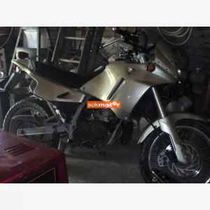 1. kp: Aprilia-Pegaso