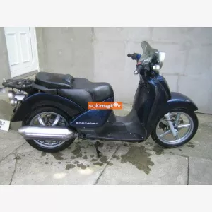 1. kp: Aprilia-scarabeo 125