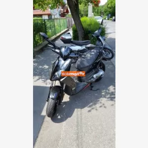 1. kp: Aprilia-Sport city 2T