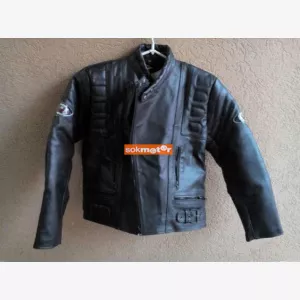 Motoros bőrkabát