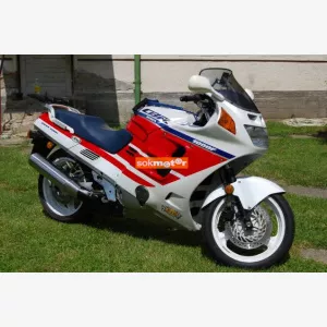 1. kp: Honda-CBR 1000F