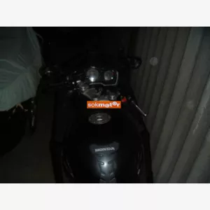 1. kp: Honda-cbr 1100xx