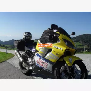 1. kp: Honda-CBR 600 F sport