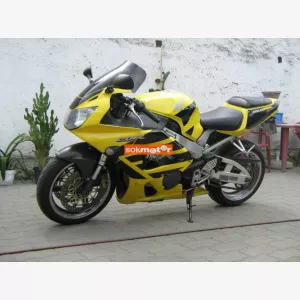 1. kp: Honda-CBR 929