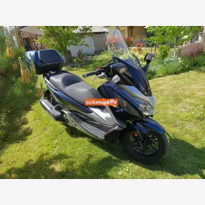 HONDA Forza 300