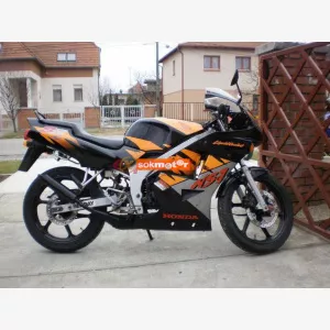 1. kp: Honda-ns1
