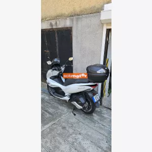 1. kép: HONDA-PCX Prestige