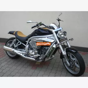 1. kp: Hyosung-GV650