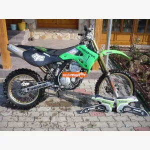 1. kp: Kawasaki-Klx 250