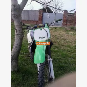 1. kp: Kawasaki-Kx 250