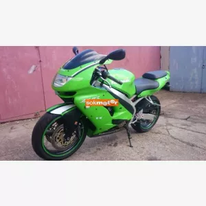 1. kp: Kawasaki-NINJA ZX R9