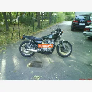 KAWASAKI Z1000