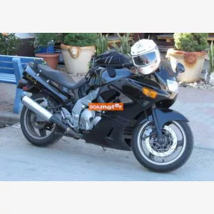 1. kp: Kawasaki-zx600