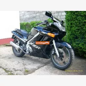 1. kp: Kawasaki-ZZR