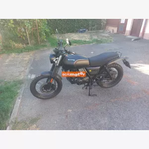1. kép: KEEWAY-X-Light 125