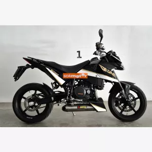 1. kp: KTM-690 DUKE