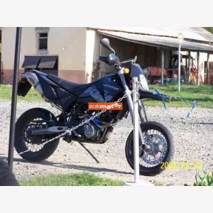 1. kp: KTM-Lc4 Prestige