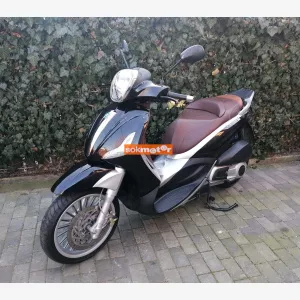 PIAGGIO Beverly 300 i.e led