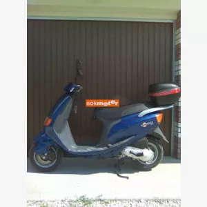 1. kp: Piaggio-Sfera RST 50