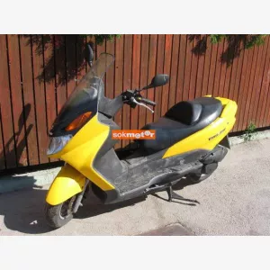SUZUKI Burgman 150cc 2003évj