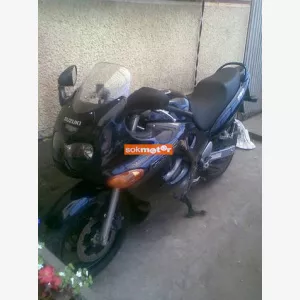 1. kp: Suzuki-GSX 750 F