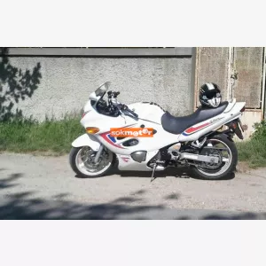 1. kp: Suzuki-GSX 750 F