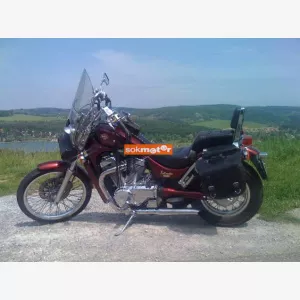 1. kp: Suzuki-VS800 Intruder