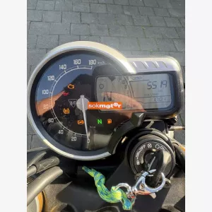 TRIUMPH Speed 400