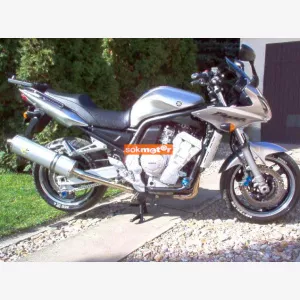 1. kp: Yamaha-Fazer 1000