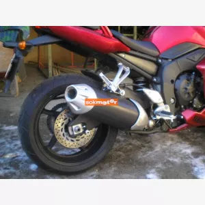 1. kp: Yamaha-fazer S1000