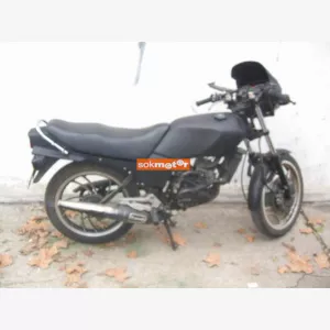 1. kp: Yamaha-RD 125 LC