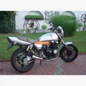 1. kp: Yamaha-xjr 400 r